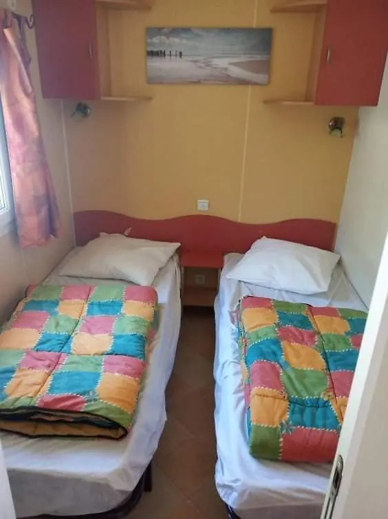 Mobil Home Dans Camping Aquatique Hyères